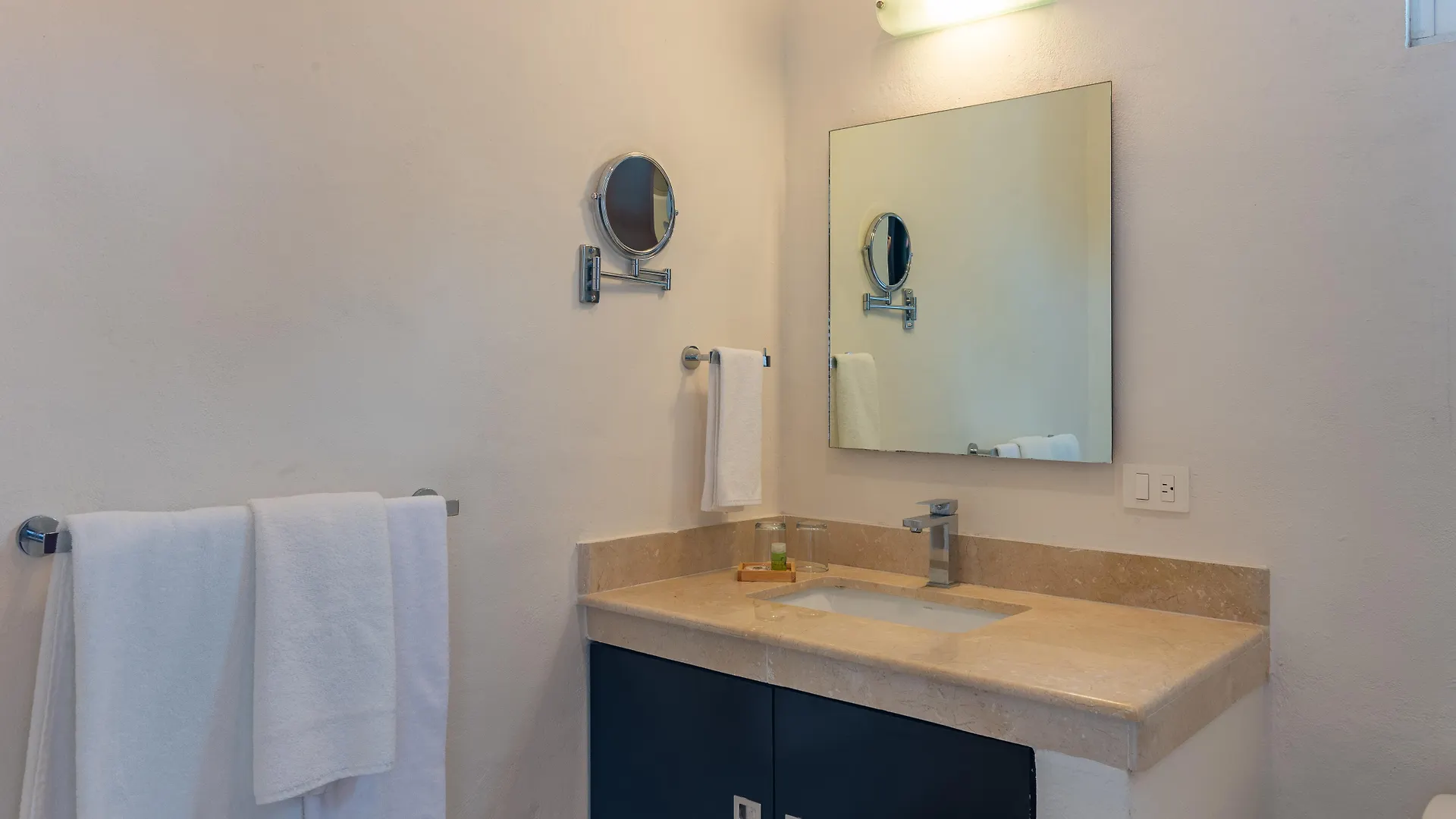 Hotel Villa Palmeras Cancún