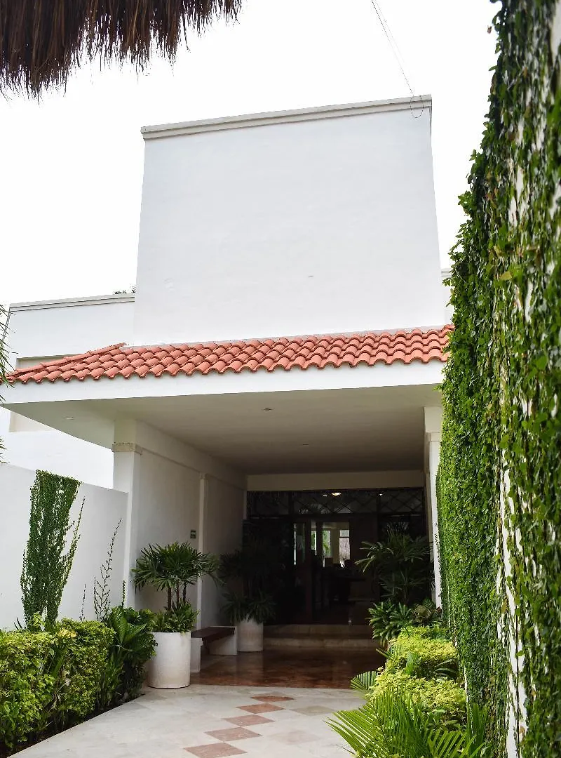 Villa Palmeras Cancún Hotel