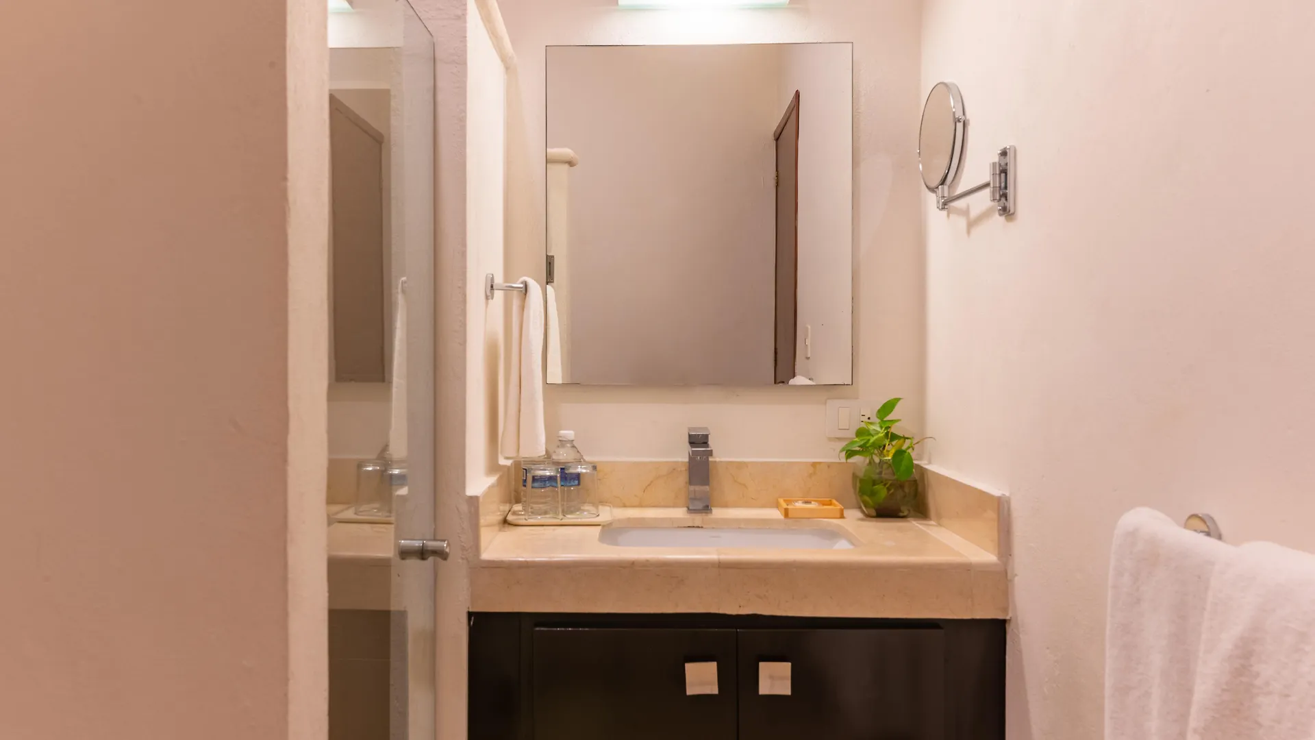 Villa Palmeras Cancún 3*,