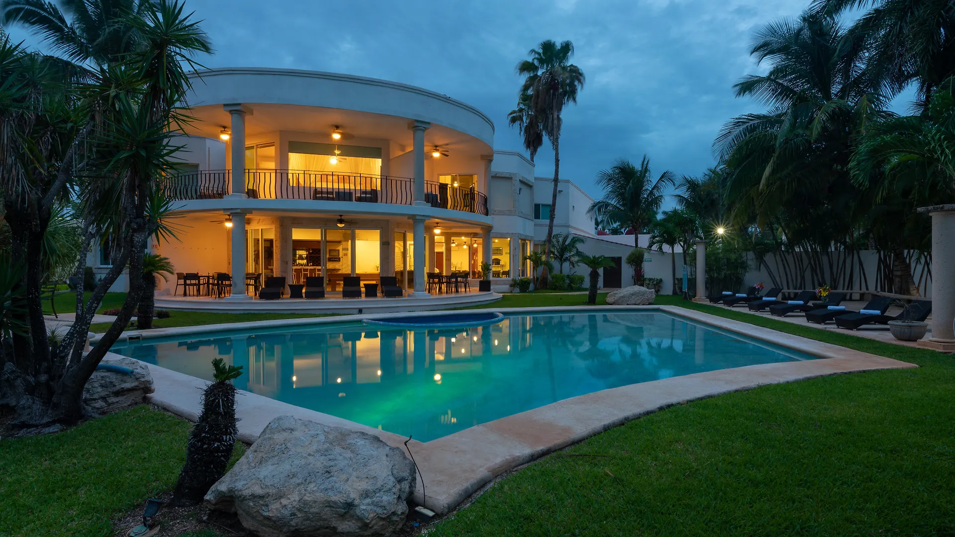 Hotel Villa Palmeras Cancun